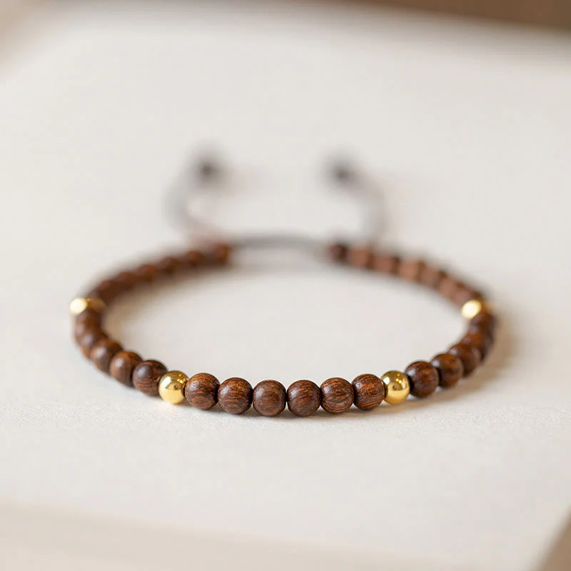 Bransoletka ochronna z Buddha Stones 4 mm Ultracienkie drewno sandałowe 14-karatowe złoto Miedziane koraliki