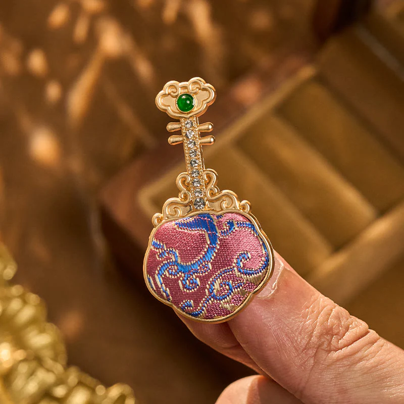 Buddha Stones Broszka energetyczna w kształcie pipy wykonana ręcznie z broszki Song Brocade w kolorze fioletowym - Image 7