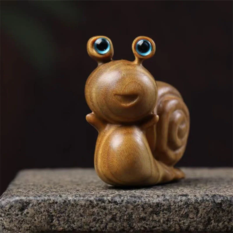 Buddha Stones Miniaturowe Zielone Drzewo Sandałowe Ślimak Rzeźbiony Cure Dekoracja Biurka - Image 2