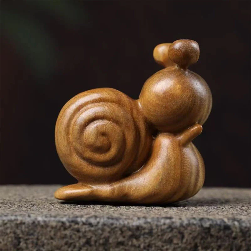 Buddha Stones Miniaturowe Zielone Drzewo Sandałowe Ślimak Rzeźbiony Cure Dekoracja Biurka - Image 3