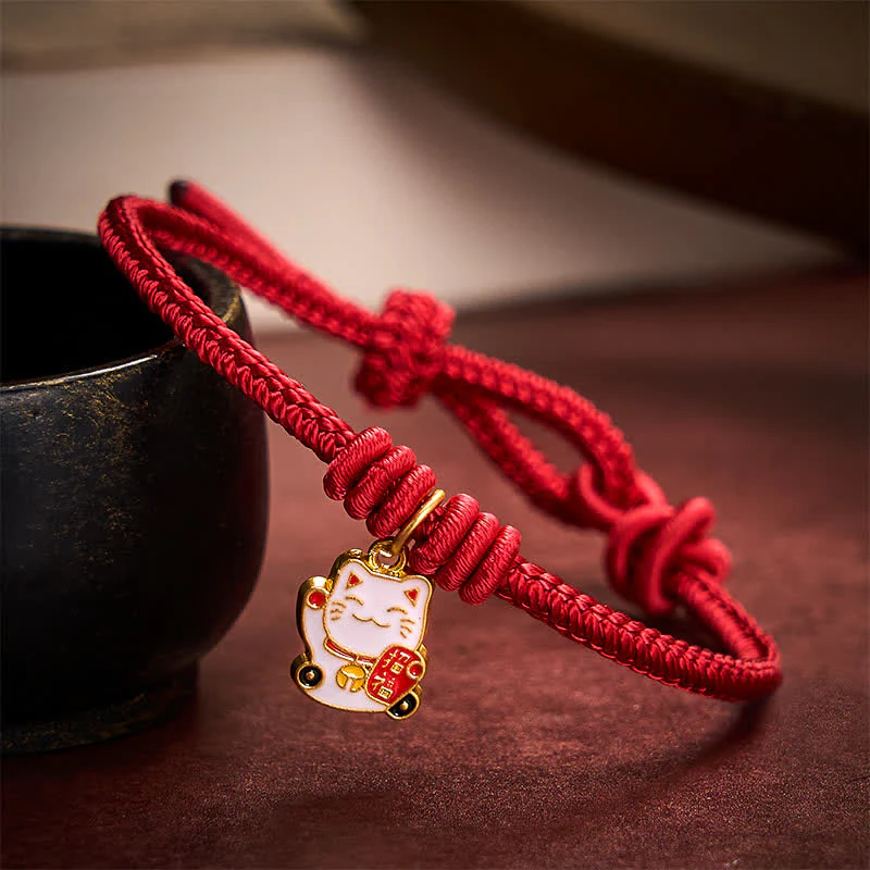 Buddha Stones Ręcznie pleciona bransoletka z czerwonego sznurka z motywem szczęśliwego kota przynoszącego szczęście i postaci Fu