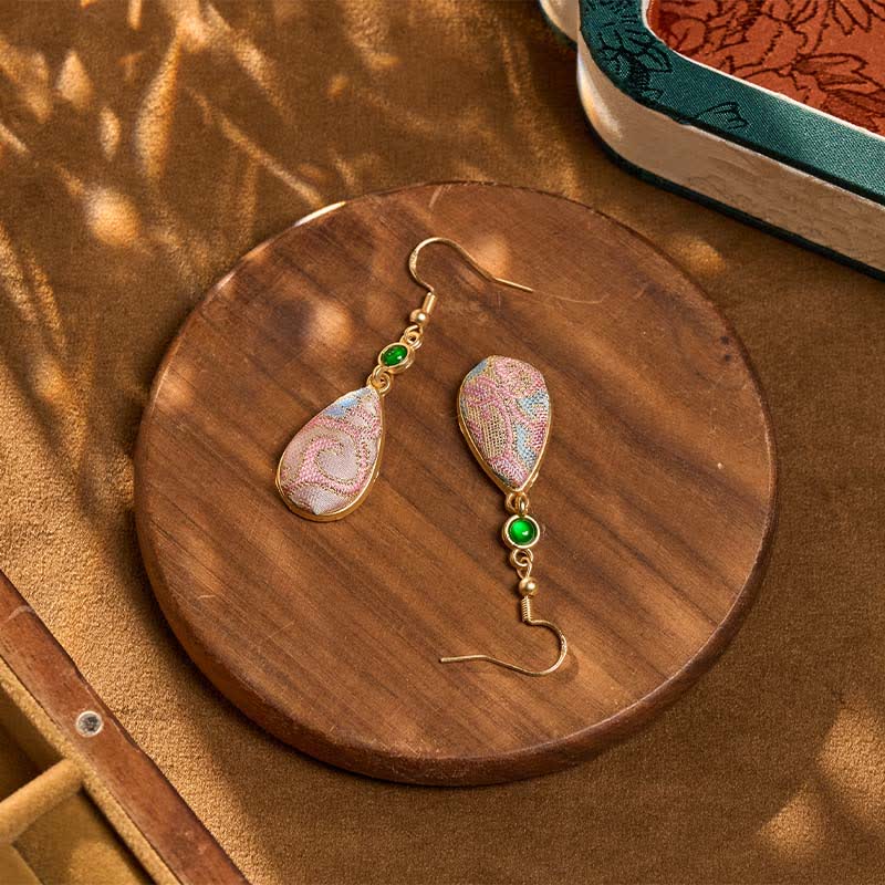 Buddha Stones Ręcznie robione kolczyki z jedwabiu w kolorowe wzory z harmonijną łezką - Image 4