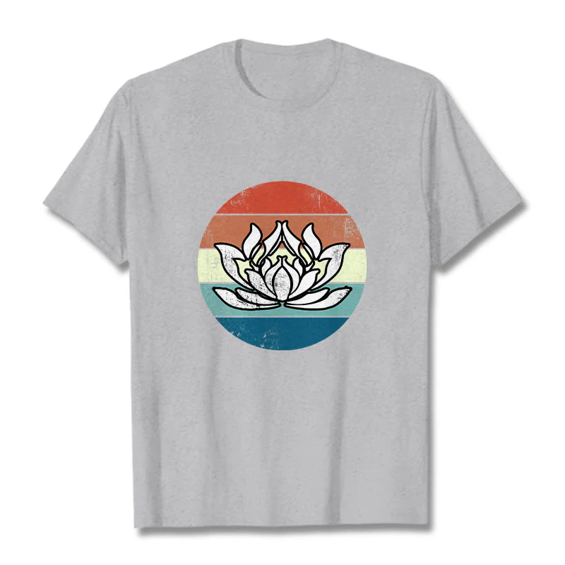 Koszulka z nadrukiem Buddha Stones Kwitnący Lotos Kolorowy Pasiasty Wzór Bawełniany T-shirt - Image 20
