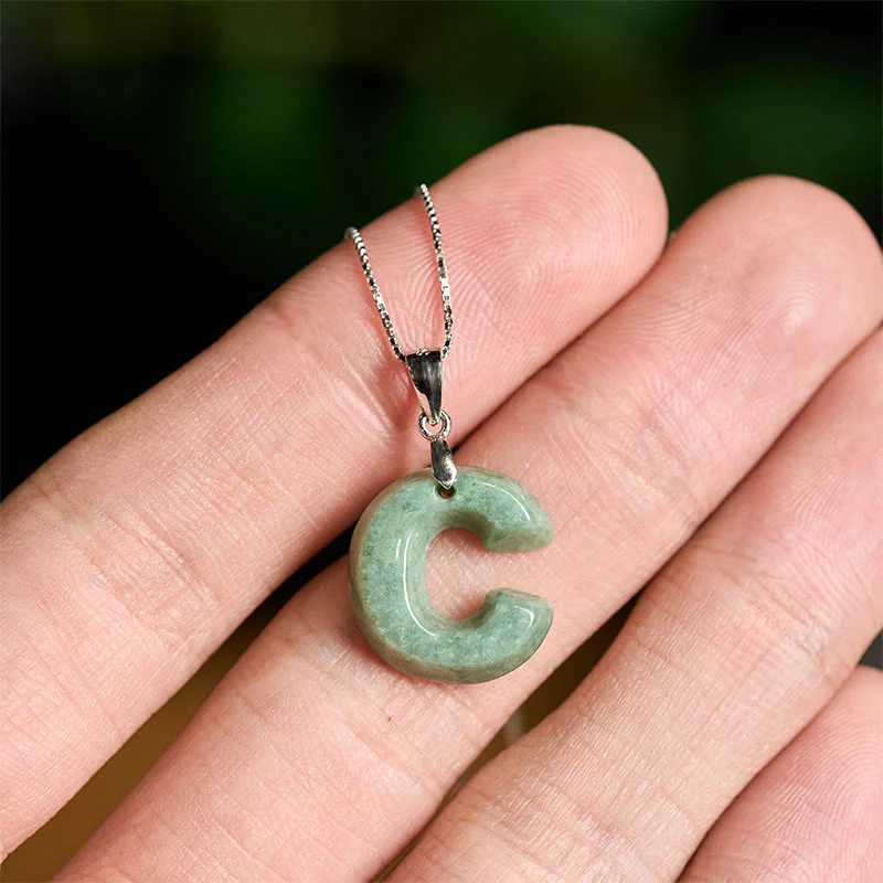 Naszyjnik z wisiorkiem "Prosperity" z naturalnym jadeitem w kształcie litery AZ, wykonany ze srebra próby 925 i srebra próby 925. - Image 21