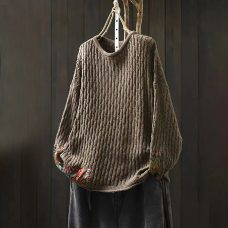 Sweter damski z długim rękawem i okrągłym dekoltem w zimowe wzory z motywem Buddha Stones - Image 13