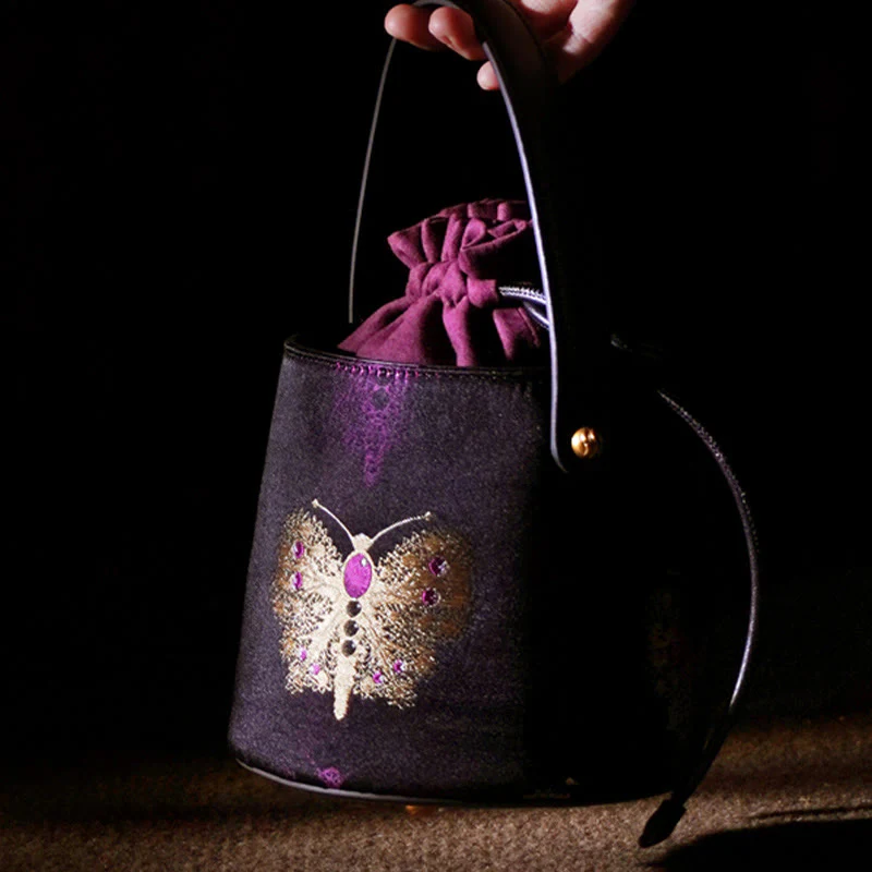 Torebka na ramię z brokatem Buddha Stones Butterfly Song Crossbody - Image 5